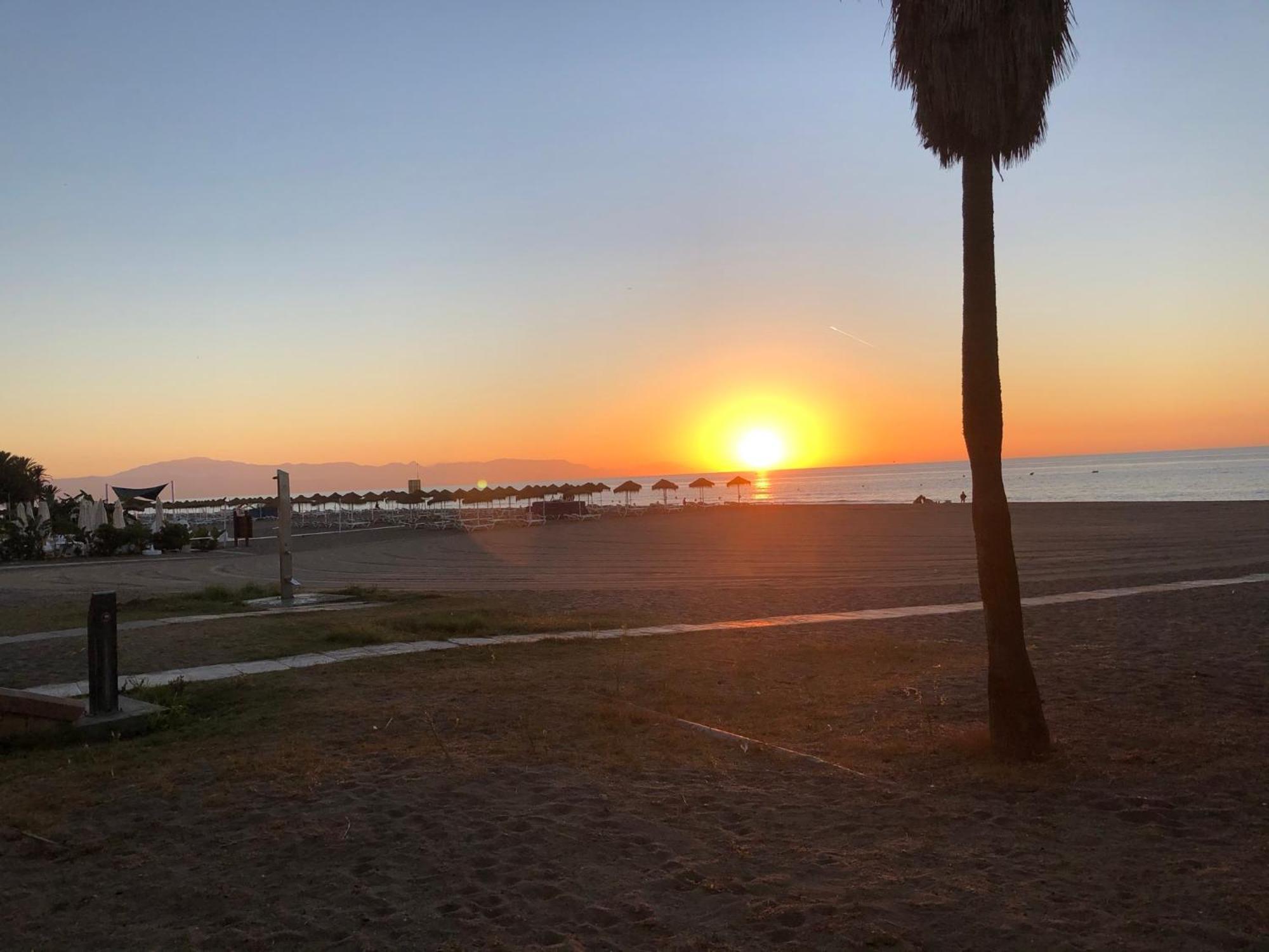 Malibu Beach 托雷莫利诺斯 外观 照片